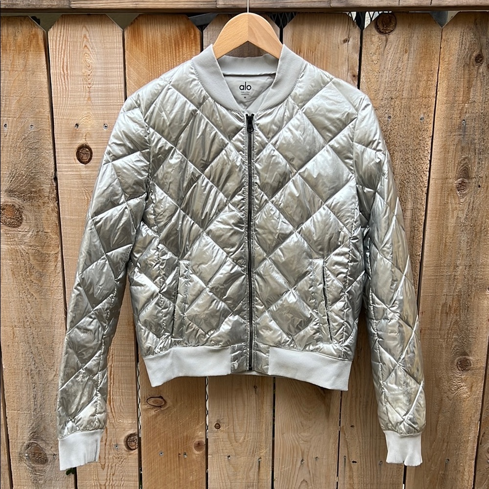 ALO Quilted Silver Puffer Jacket for Women